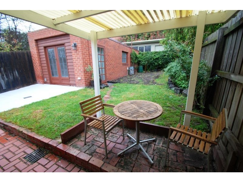 32 Essex Street, Glen Iris VIC 3146