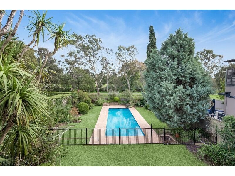 24 Glen Road, Ashburton VIC 3147
