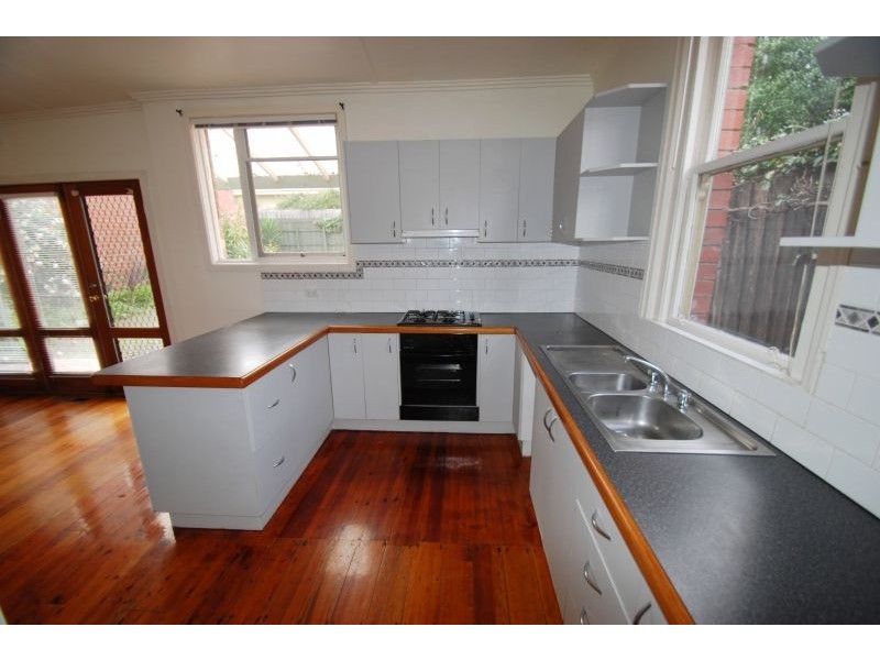 142 Tooronga Road, Glen Iris VIC 3146