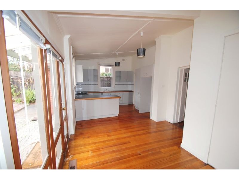 142 Tooronga Road, Glen Iris VIC 3146