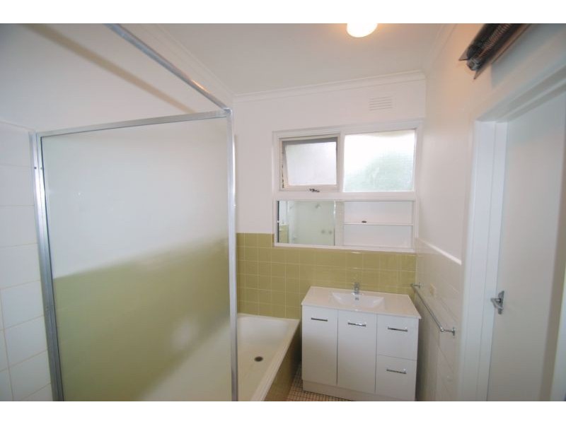 4/3 Dene Avenue, Malvern East VIC 3145