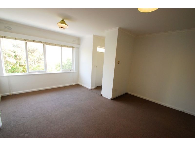 4/3 Dene Avenue, Malvern East VIC 3145