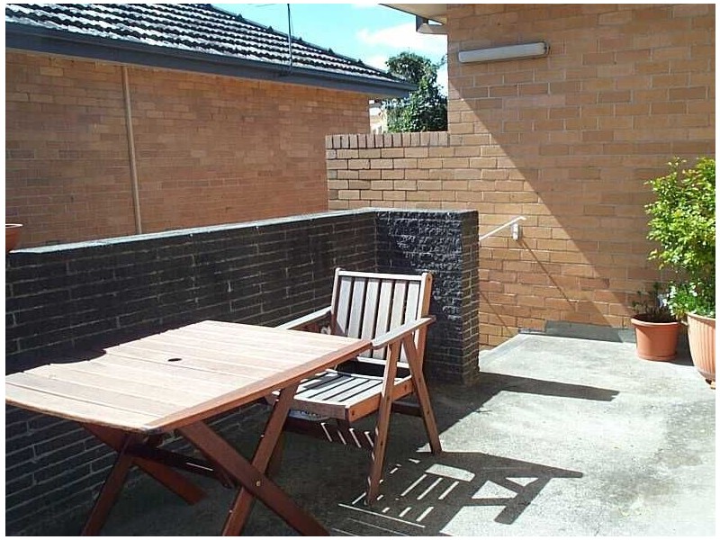 4/3 Dene Avenue, Malvern East VIC 3145