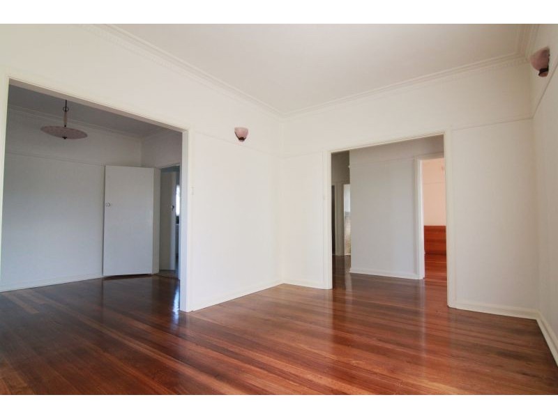 10 May Park Avenue, Ashwood VIC 3147