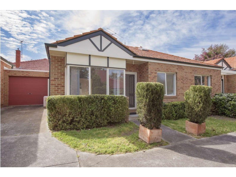 2/1260 Dandenong Road, Murrumbeena VIC 3163