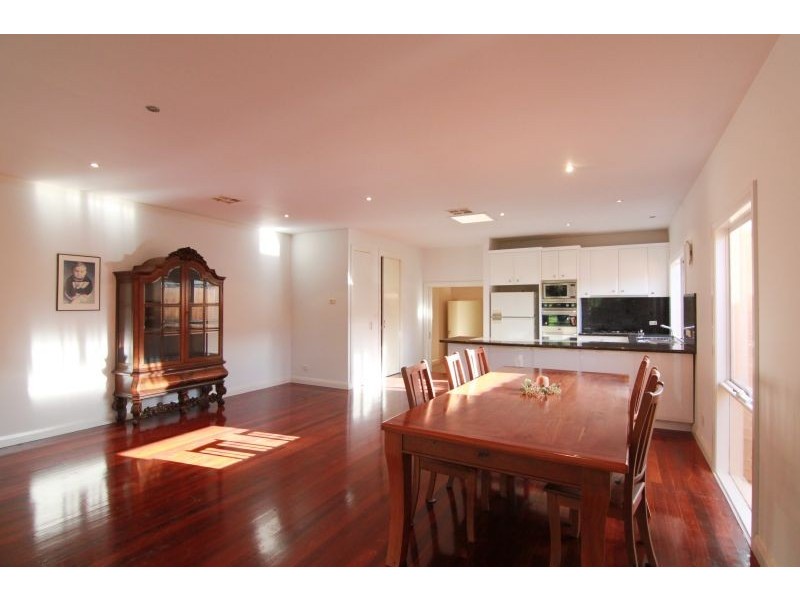 44 Francis Crescent, Glen Iris VIC 3146