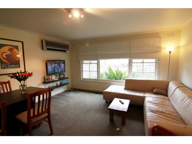 2/18 Beech Street, Malvern East VIC 3145