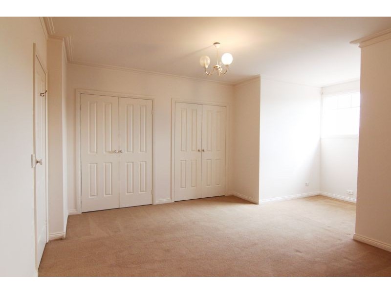 3/12 Van Ness Avenue, Glen Iris VIC 3146