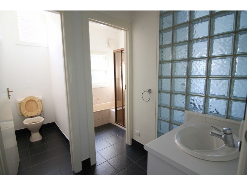 5 Wallis Avenue, Glen Iris VIC 3146