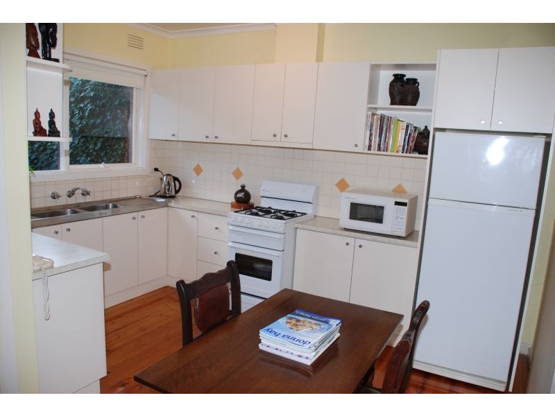 2/7 Halley Avenue, Camberwell VIC 3124