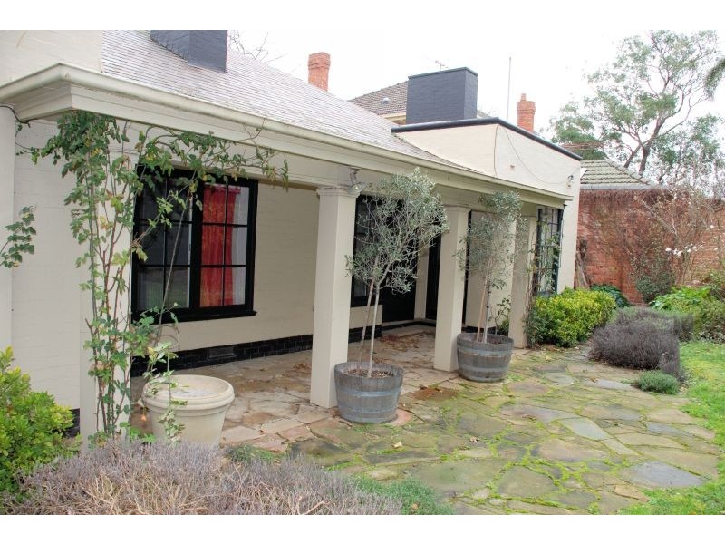 69 Mont Albert Rd, Canterbury VIC 3126