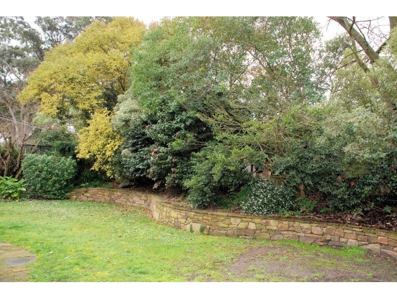 69 Mont Albert Rd, Canterbury VIC 3126