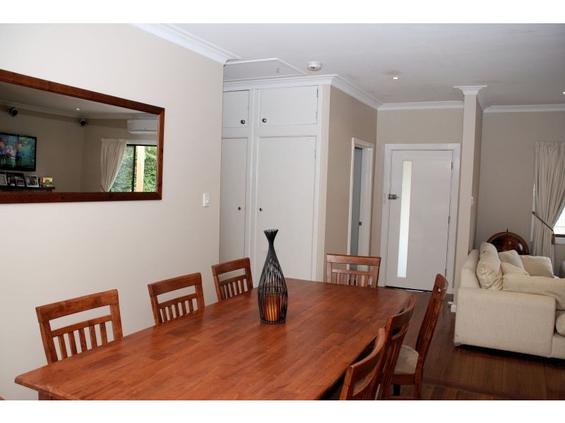 71 Ivanhoe Grove, Malvern East VIC 3145