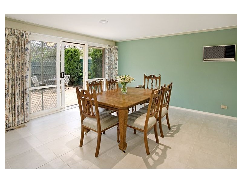 2/1 Asquith Street, Box Hill South VIC 3128