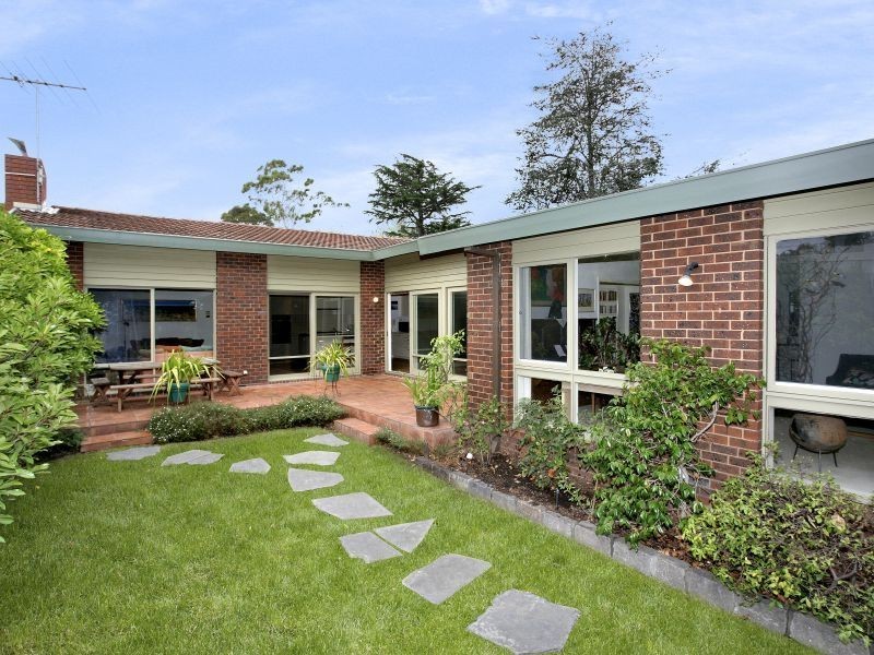 2A Donald Street, Ashburton VIC 3147