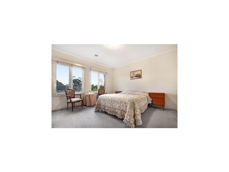 11 Pitt Street, Ashburton VIC 3147