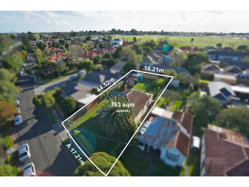 30 Derby Crescent, Caulfield VIC 3162