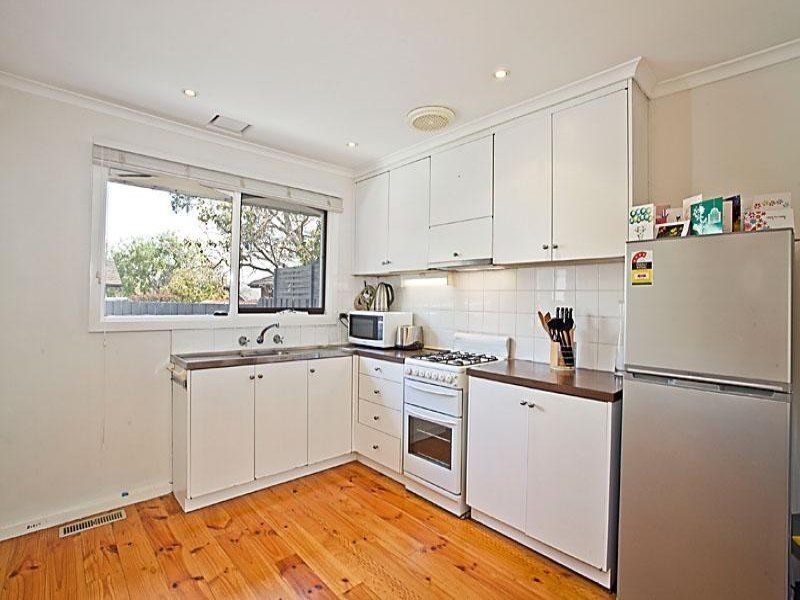 2/4 Peace Street, Glen Iris VIC 3146