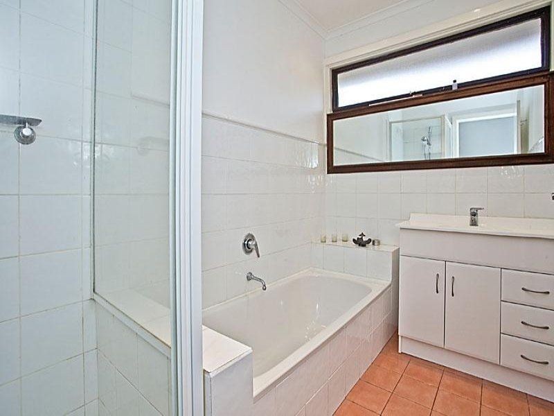 2/4 Peace Street, Glen Iris VIC 3146