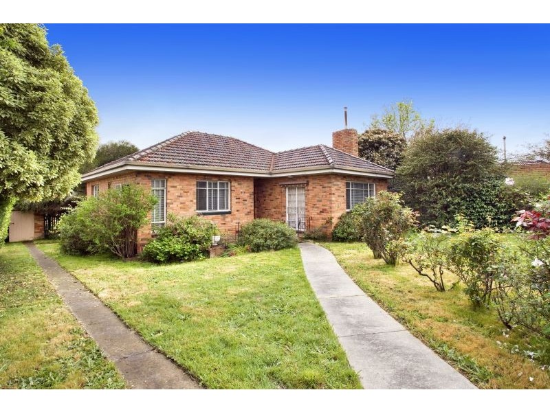 11 Mountfield Avenue, Malvern East VIC 3145