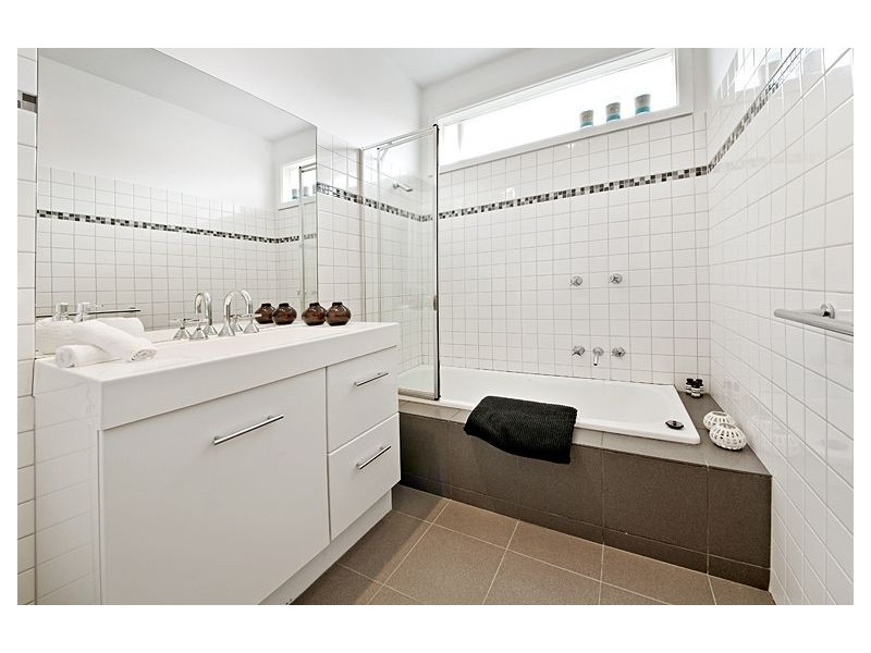 14 Eildon Road, Ashwood VIC 3147