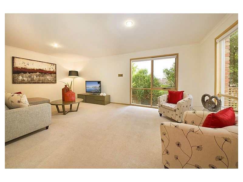 10 Cusdin Street, Glen Iris VIC 3146