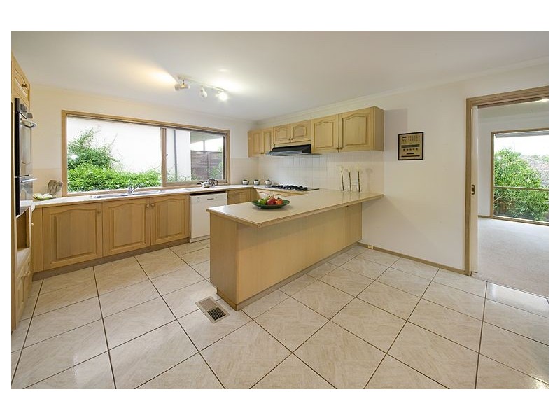 10 Cusdin Street, Glen Iris VIC 3146