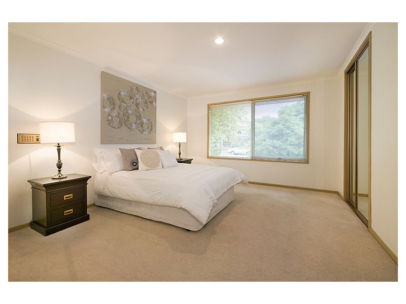 10 Cusdin Street, Glen Iris VIC 3146