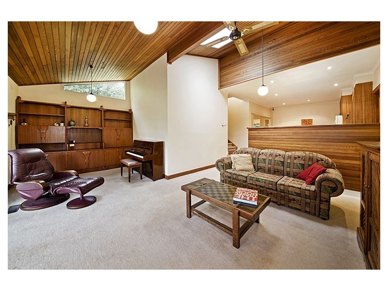 2 Dunscombe Avenue, Ashburton VIC 3147