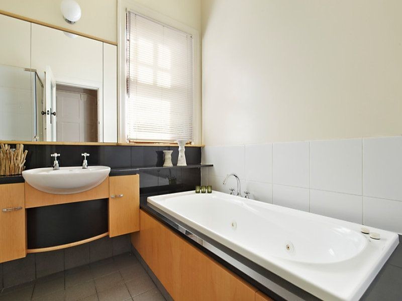 6 Chester Street, Glen Iris VIC 3146