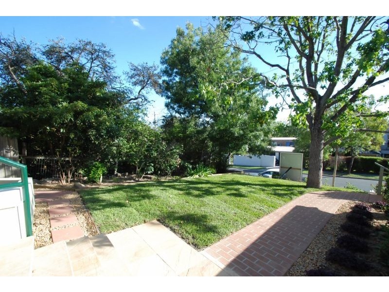 27 Albion Road, Glen Iris VIC 3146