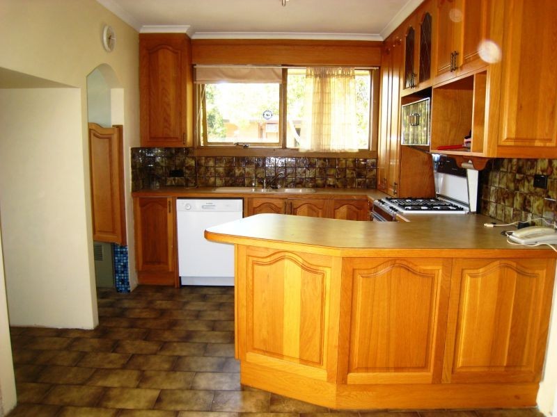 23 Victor Crescent, Blackburn South VIC 3130