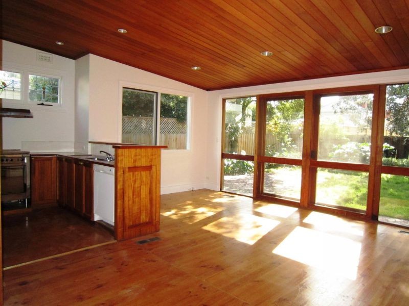 19 Sir Garnet Road, Surrey Hills VIC 3127