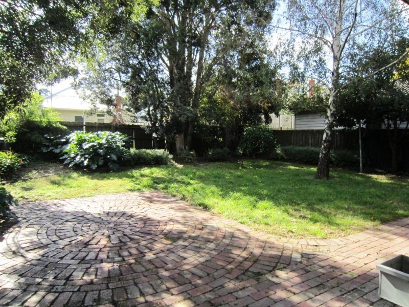 19 Sir Garnet Road, Surrey Hills VIC 3127