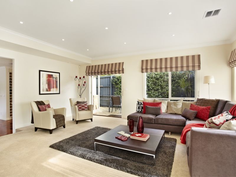 8 Barbara Street, Mont Albert North VIC 3129