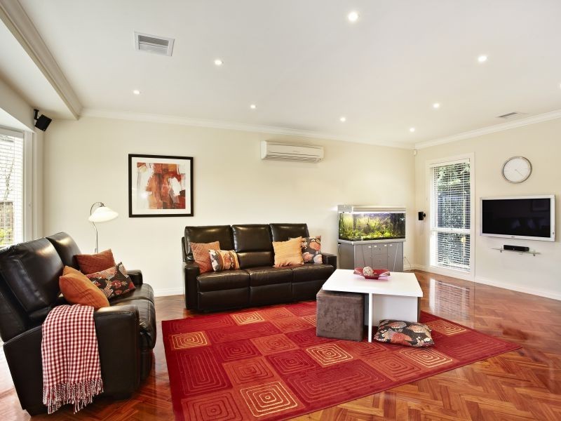 8 Barbara Street, Mont Albert North VIC 3129