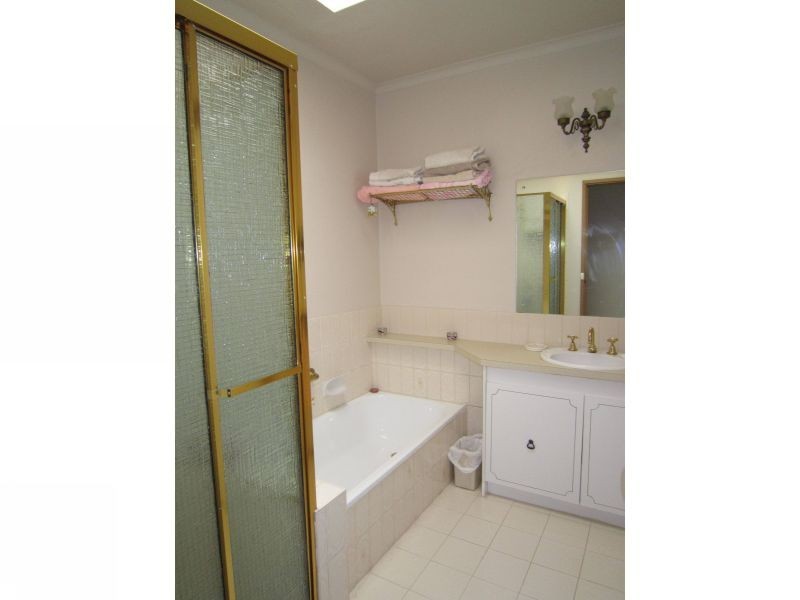 2/22-24 Broughton Road, Surrey Hills VIC 3127