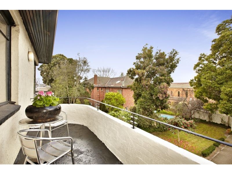 4/1251 Burke Road, Kew VIC 3101