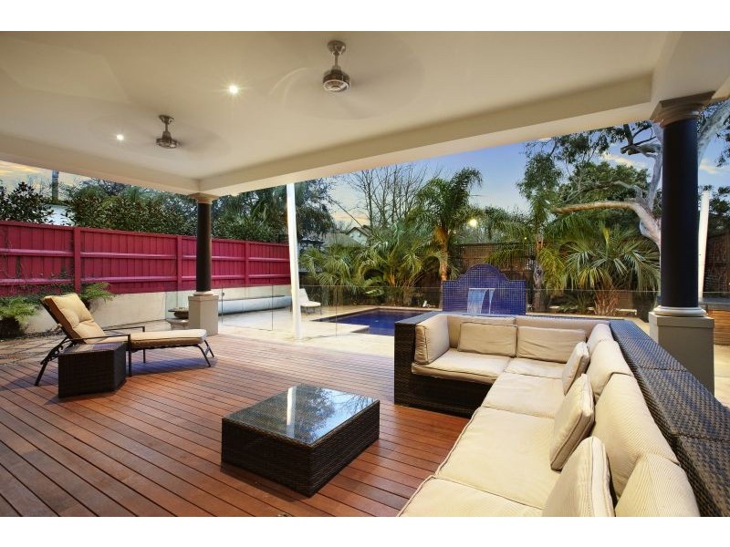 26 Hopetoun Avenue, Canterbury VIC 3126