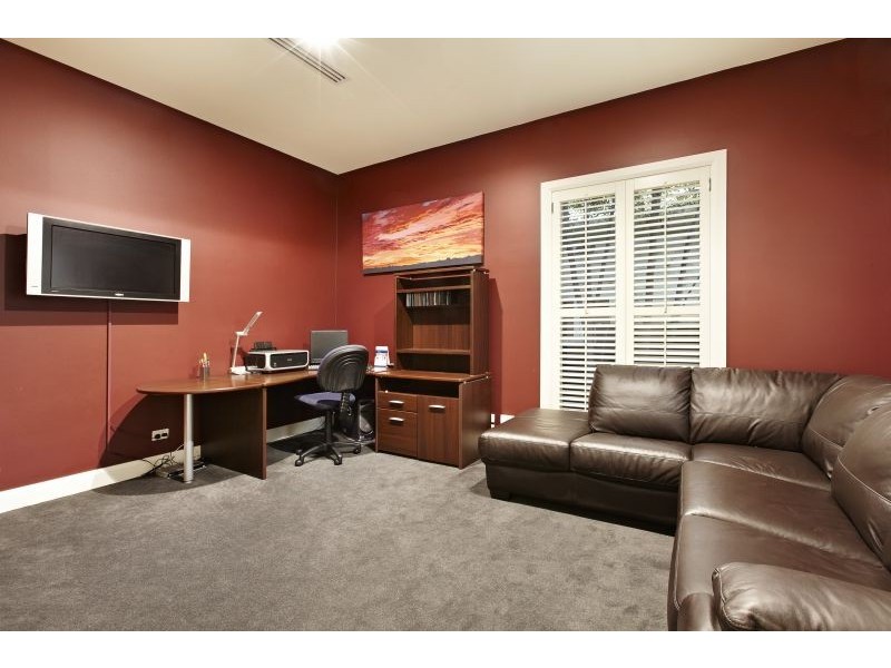 26 Hopetoun Avenue, Canterbury VIC 3126