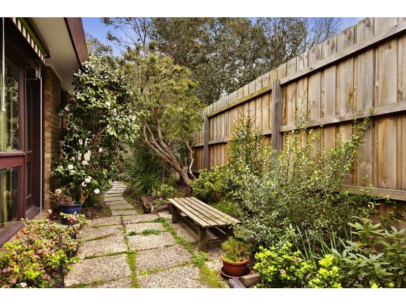 2/2 Erne Street, Balwyn VIC 3103