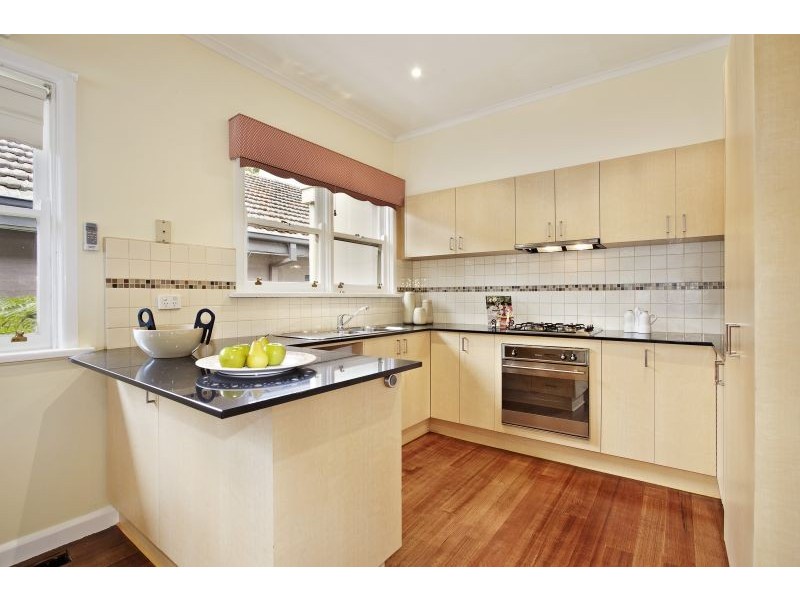 12 Orchard Crescent, Mont Albert North VIC 3129