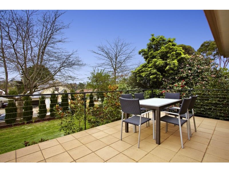 12 Orchard Crescent, Mont Albert North VIC 3129