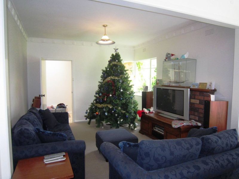 99 Rostrevor Parade, Mont Albert North VIC 3129