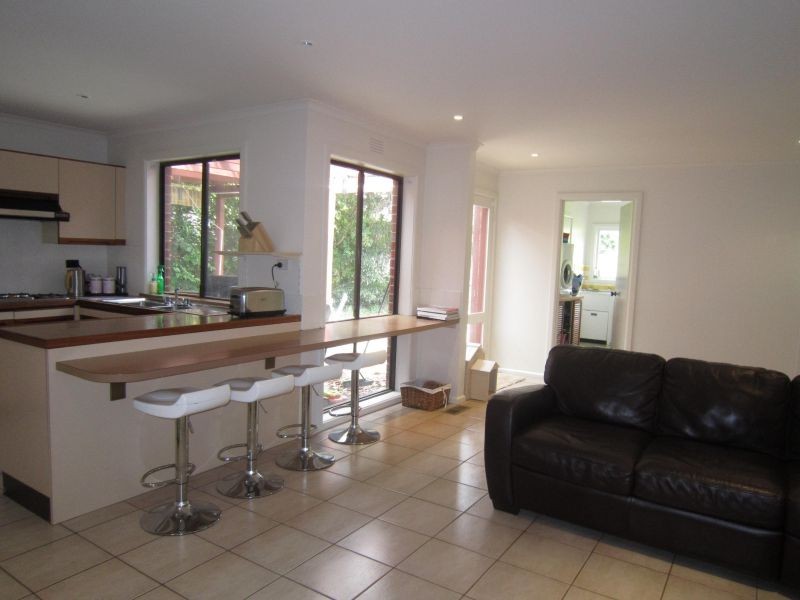 99 Rostrevor Parade, Mont Albert North VIC 3129