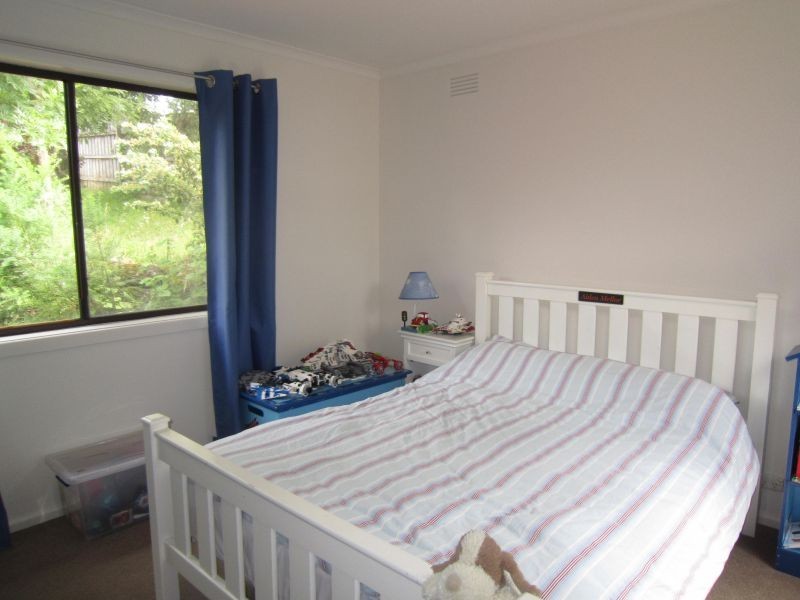 99 Rostrevor Parade, Mont Albert North VIC 3129