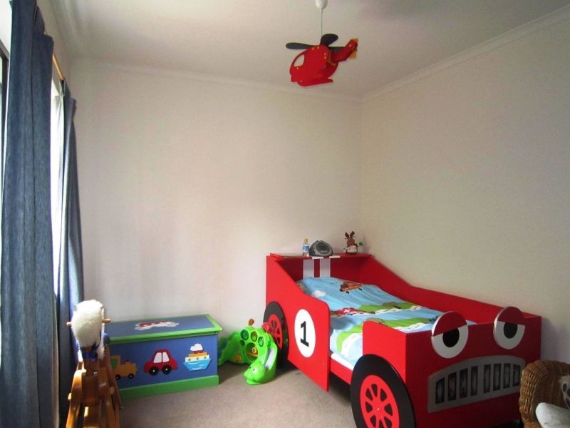 99 Rostrevor Parade, Mont Albert North VIC 3129