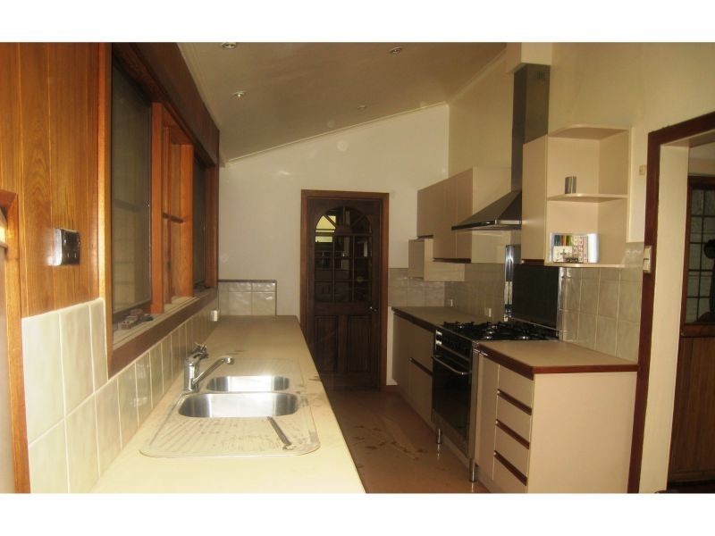 7 Albert Street, Surrey Hills VIC 3127