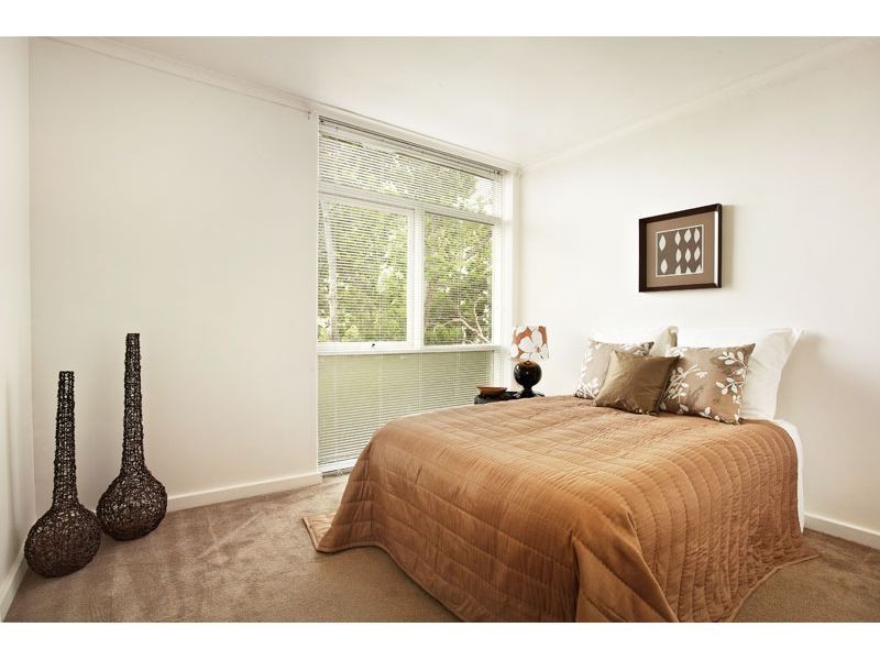 8/894 Burke Road, Canterbury VIC 3126