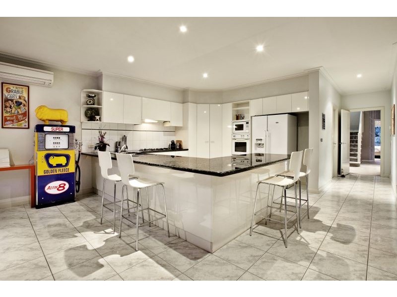 130 Hill Road, Balwyn North VIC 3104